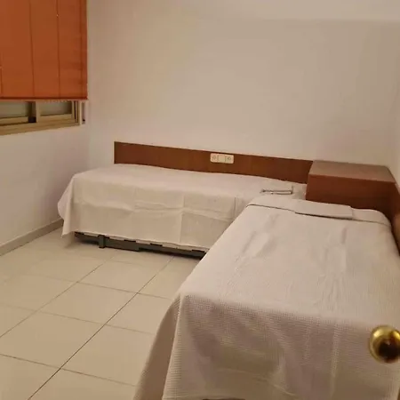 Veran, Parking Wifi, 100m De La Playa Apartment *